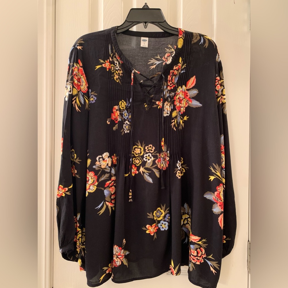 Old Navy Long Sleeve Floral Top